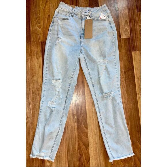 Vanilla Star Mom Jean- NWT - 7 - Picture 1 of 6